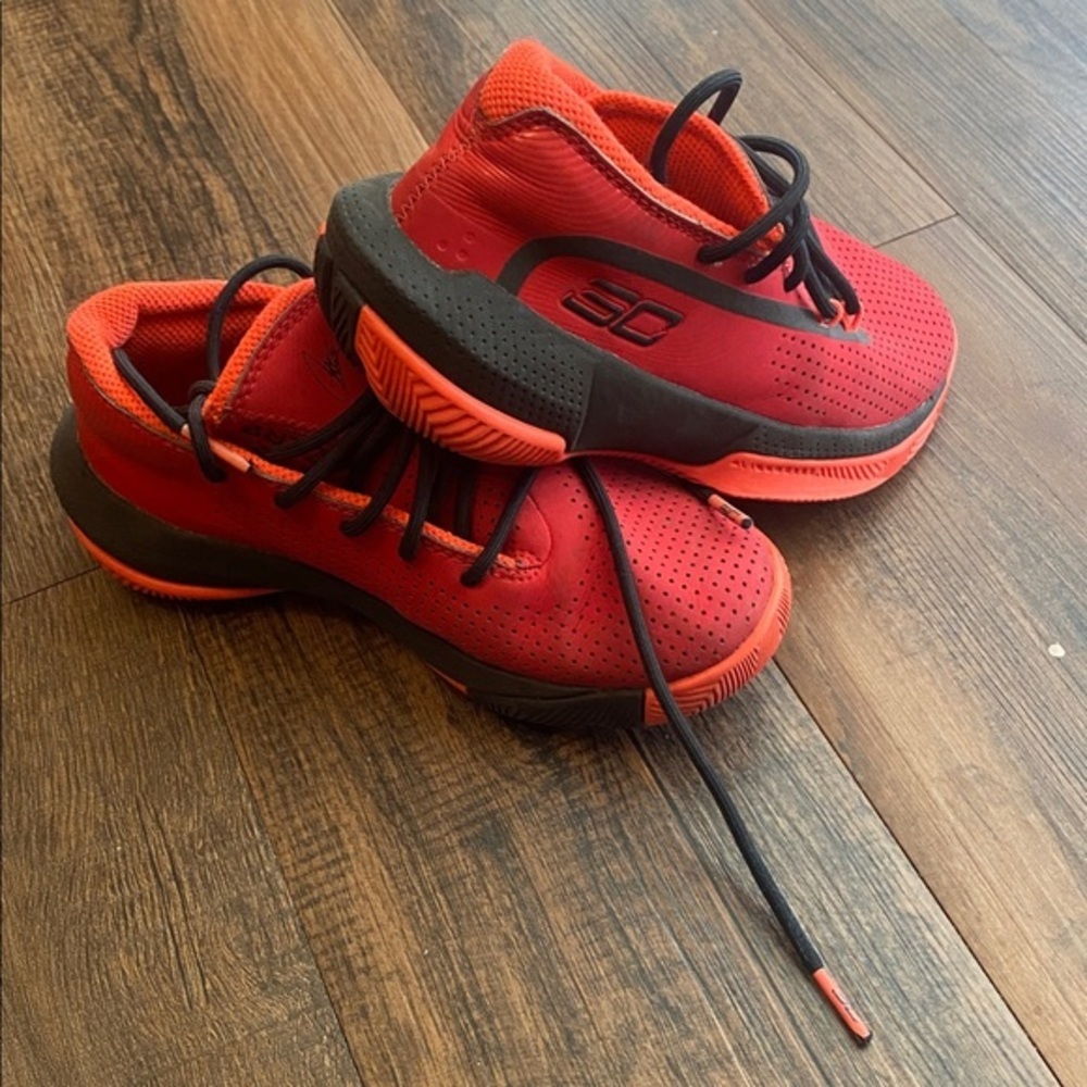 Under Armour Men's Red and Orange Athletic Shoes